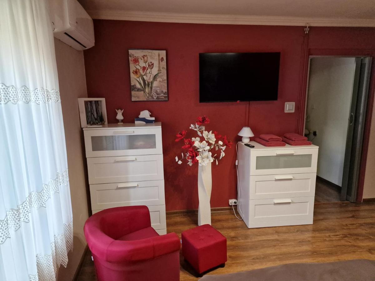 Matyas Apartman Tata Ngoại thất bức ảnh
